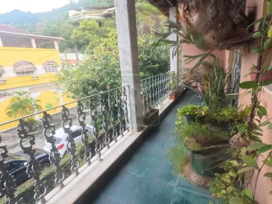 Casa com 5 Quartos à venda, 220m² no São Francisco, Niterói