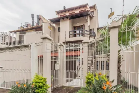 Casa com 3 Quartos à venda, 299m² no Chácara das Pedras, Porto Alegre
