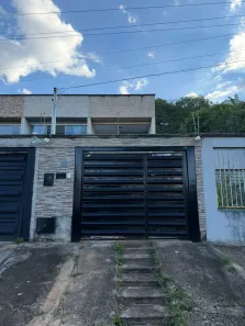 Casa com 3 Quartos à venda, 140m² no Residencial Hugo de Moraes, Goiânia