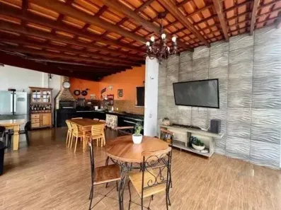 Casa com 4 Quartos para alugar, 420m² no Castelo, Belo Horizonte