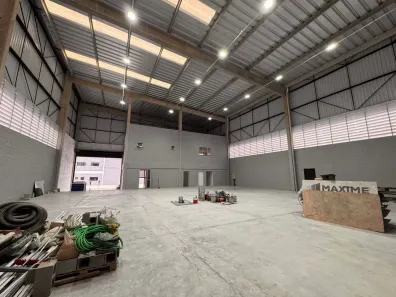 Galpão/Depósito/Armazém para alugar, 650m² no Vila Poupança, Santana de Parnaíba