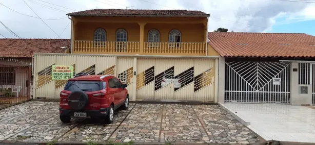 Sobrado com 4 Quartos à venda, 300m² no Taguatinga Norte, Brasília