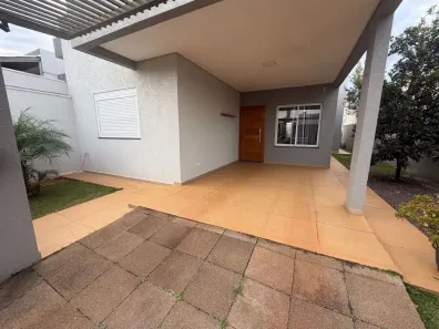 Casa com 2 Quartos à venda, 250m² no Canadá, Cascavel