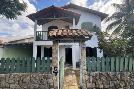 Casa com 4 Quartos à venda, 162m² no Jacaroá, Maricá