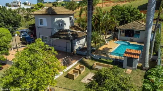 Sobrado com 5 Quartos à venda, 412m² no Ninho Verde II, Pardinho