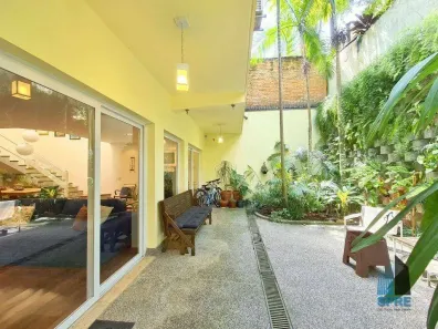 Casa com 3 Quartos à venda, 228m² no Chácara Monte Alegre, São Paulo