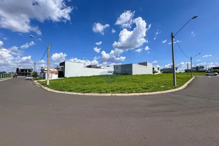 Lote/Terreno à venda, 326m² no Parque Residencial Terras de Yucatan, Monte Mor