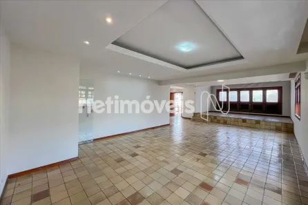 Ponto Comercial com 8 Quartos para alugar, 640m² no Santa Tereza, Belo Horizonte