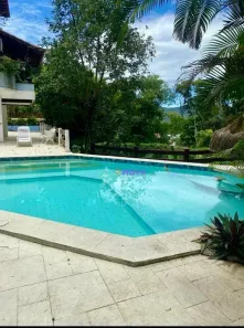 Casa de Condomínio com 5 Quartos à venda, 750m² no Itaipu, Niterói