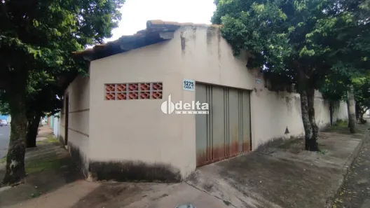Casa com 3 Quartos à venda, 200m² no Alto Umuarama, Uberlândia