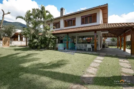 Casa com 4 Quartos à venda, 426m² no Lagoinha, Ubatuba
