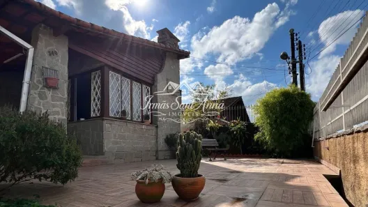 Casa com 3 Quartos à venda, 105m² no Jardim Cascata, Teresópolis