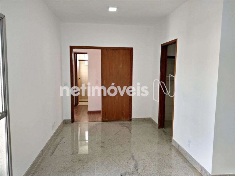 Apartamento com 3 quartos — Estoril, Belo Horizonte