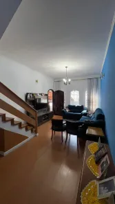 Sobrado com 3 Quartos à venda, 170m² no Vila Nossa Senhora das Vitórias, Mauá