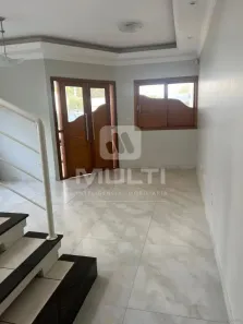 Casa com 3 Quartos à venda, 250m² no Presidente Roosevelt, Uberlândia