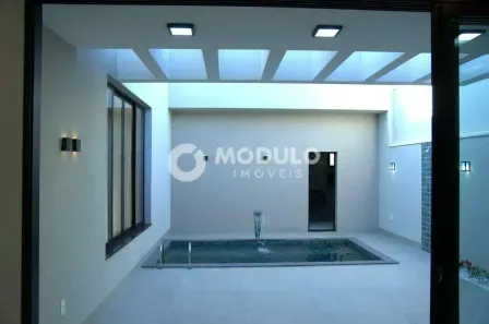 Casa de Condomínio com 3 Quartos à venda, 193m² no Novo Mundo, Uberlândia