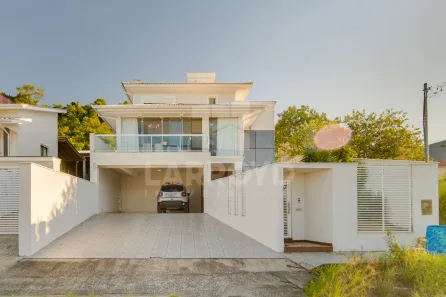 Casa com 3 Quartos à venda, 217m² no São João (Margem Esquerda), Tubarão