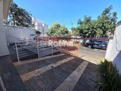 Prédio Comercial com 1 Quarto para alugar, 280m² no Cazeca, Uberlândia