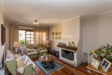 Casa com 4 Quartos à venda, 293m² no Jardim Itu, Porto Alegre