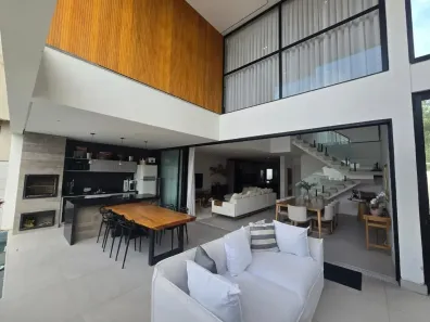 Casa de Condomínio com 4 Quartos à venda, 300m² no Recreio dos Bandeirantes, Rio de Janeiro