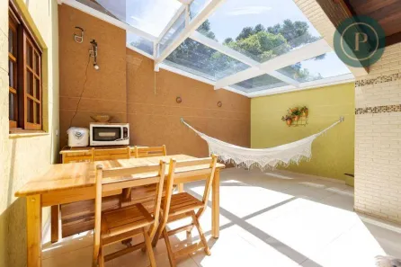 Casa de Condomínio com 4 Quartos à venda, 200m² no Seminário, Curitiba