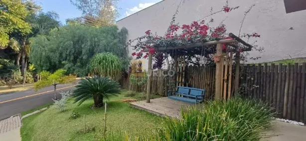 Casa de Condomínio com 3 Quartos à venda, 520m² no Chácaras Silvania, Valinhos