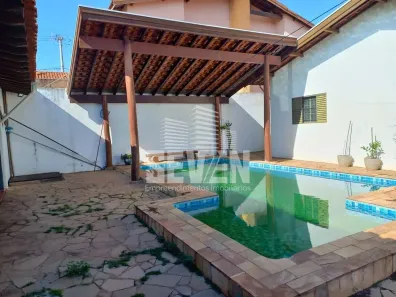 Casa com 3 Quartos à venda, 212m² no Vila Nova Paulista, Bauru