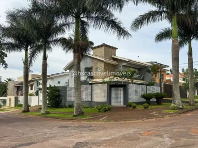 Sobrado com 3 Quartos à venda, 210m² no Country, Cascavel
