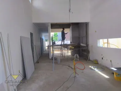 Casa de Condomínio com 4 Quartos à venda, 203m² no Sabaúna, Mogi das Cruzes