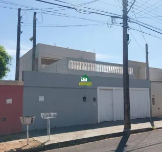 Sobrado com 3 Quartos à venda, 158m² no Icaray, Araçatuba