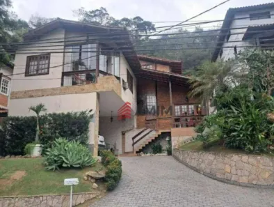 Casa de Condomínio com 3 Quartos à venda, 350m² no Itaipu, Niterói