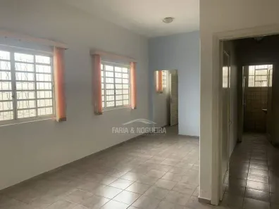 Casa com 2 Quartos à venda, 143m² no Zona Central, Rio Claro