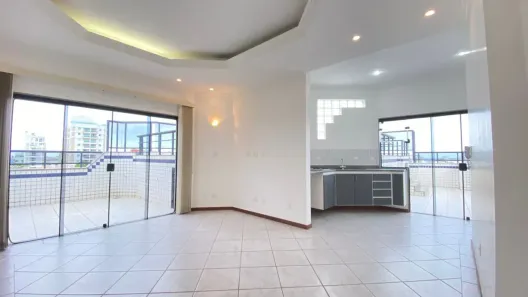Cobertura com 4 Quartos para venda ou aluguel, 170m² no Riviera Fluminense, Macaé