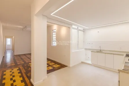 Apartamento com 2 Quartos à venda, 67m² no Centro Histórico, Porto Alegre