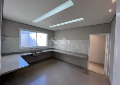Casa com 3 Quartos à venda, 250m² no Vigilato Pereira, Uberlândia