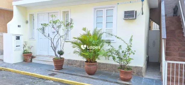 Casa de Condomínio com 2 Quartos para alugar, 74m² no Grajaú, Rio de Janeiro