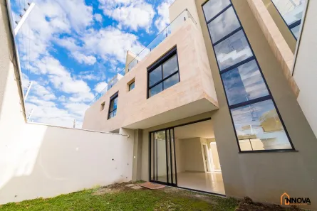 Casa de Condomínio com 3 Quartos à venda, 177m² no Guabirotuba, Curitiba