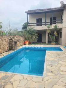 Casa com 4 Quartos à venda, 170m² no Poiares, Caraguatatuba