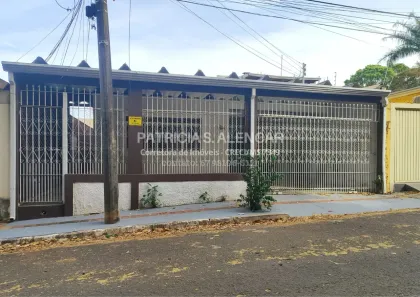 Casa com 2 Quartos para alugar, 160m² no Coophafé, Campo Grande