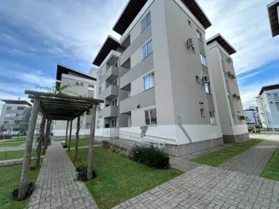 Apartamento com 2 Quartos para alugar, 49m² no Prado, Biguaçu