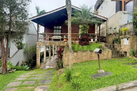 Casa de Condomínio com 3 Quartos à venda, 220m² no Parque Residencial Itapeti, Mogi das Cruzes