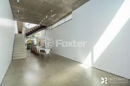 Casa com 2 Quartos à venda, 240m² no Menino Deus, Porto Alegre