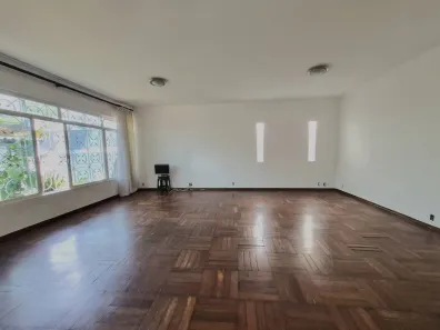 Casa com 3 Quartos para alugar, 241m² no Vila Inah, São Paulo