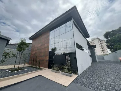 Prédio Comercial para alugar, 402m² no Araés, Cuiabá