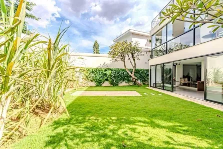 Casa com 4 Quartos para alugar, 695m² no Jardim Guedala, São Paulo