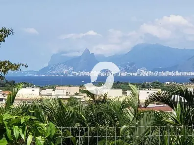 Casa de Condomínio com 4 Quartos à venda, 410m² no Itacoatiara, Niterói