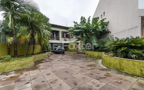 Imóvel Comercial com 3 Quartos à venda, 409m² no Chácara das Pedras, Porto Alegre