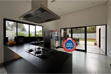 Casa de Condomínio com 5 Quartos à venda, 256m² no Balneário Água Limpa, Nova Lima