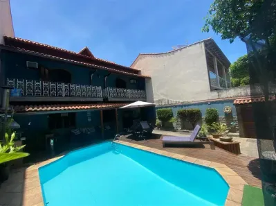 Sobrado com 3 Quartos à venda, 232m² no Vila Valqueire, Rio de Janeiro