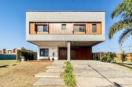 Casa de Condomínio com 3 Quartos à venda, 277m² no Laranjal, Pelotas